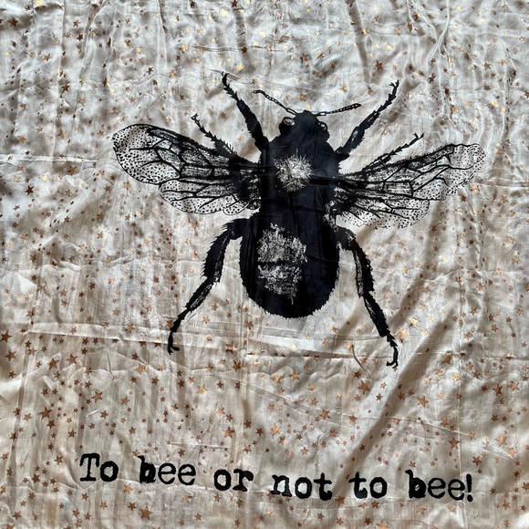 100 Stars Silk Bee 🐝 Happy Scarf ✨✨✨ - Picture 6 of 9